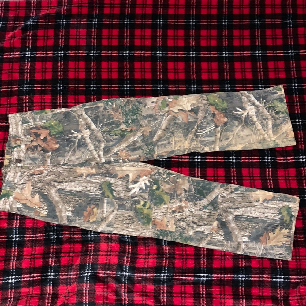 ReadHead camo pants only worn once/ size youth XL